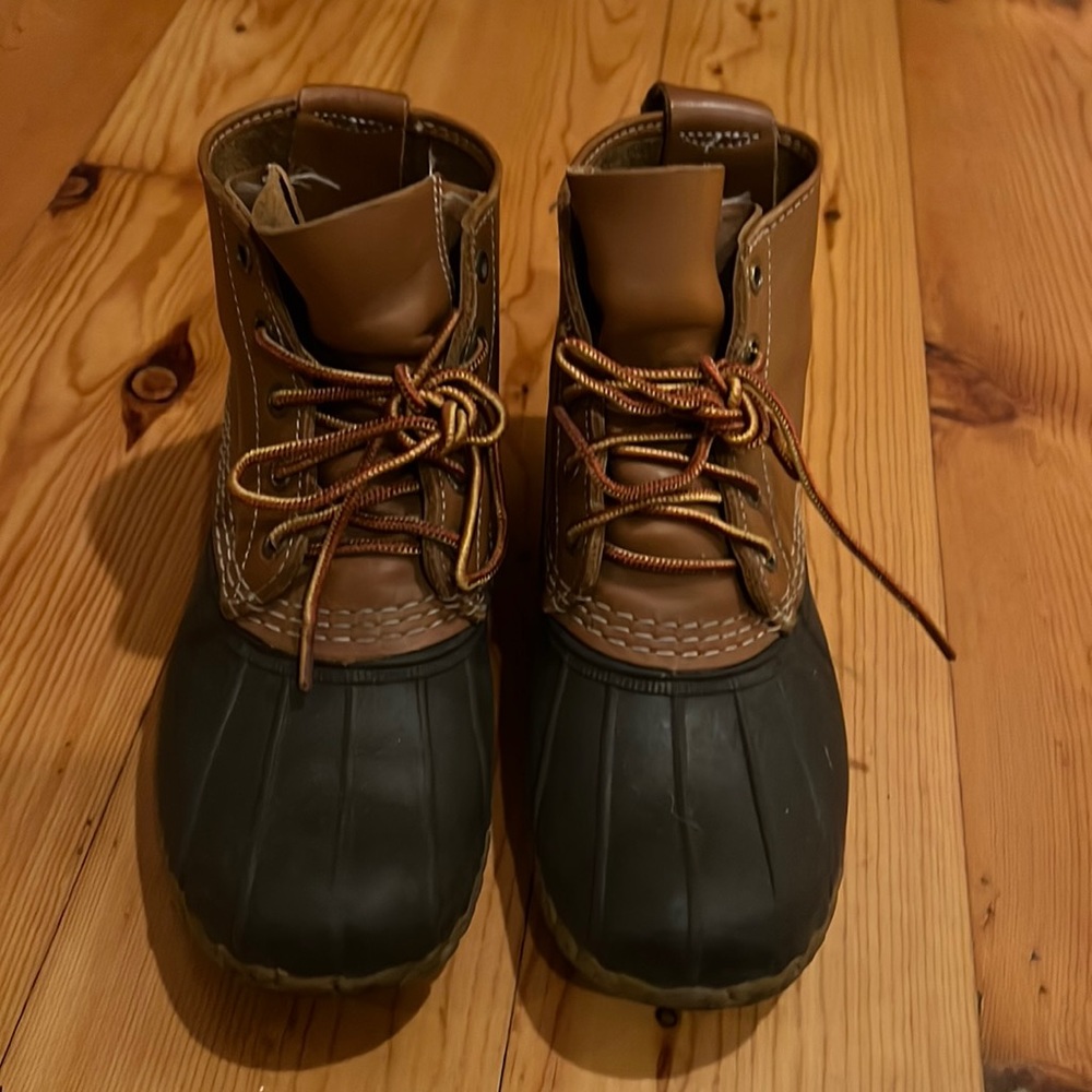 women’s ll bean boot, size 7